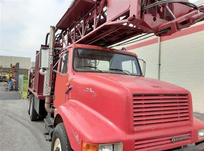 Used 2000 Ingersoll-Rand T3W Drill Rig