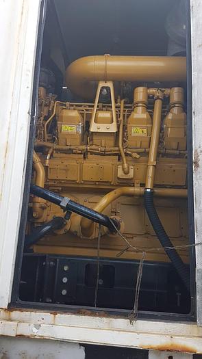 Used 2 MW 2011 Used Caterpillar 3516B Diesel Generator
