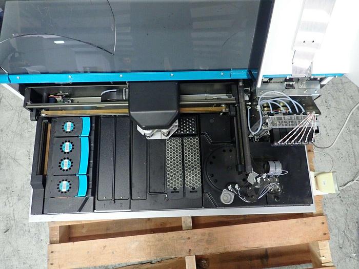 Used Roche Type Cobas Amplicor PCR System Analyzer w/ NEC BCH5435-KME Barcode Reader