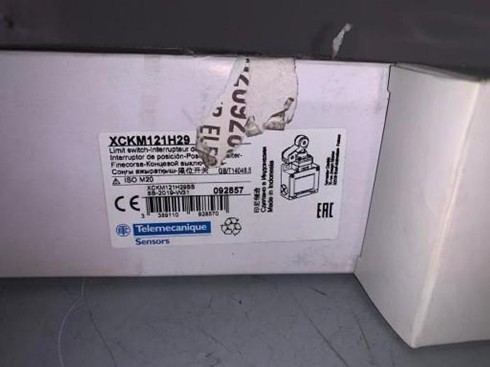Schneider Electric XCKM121H29 Limit Switches
