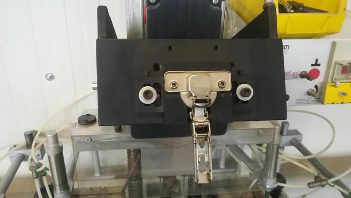 Used INSERTING HOLE FOR HINGED CASES HF / BP CE