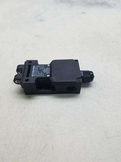 Used Schmersal AZ16-12Zi-B1-2053-M16