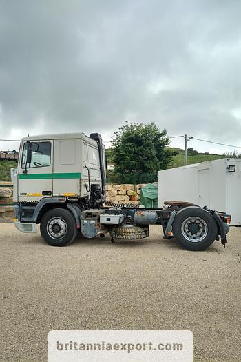 Used 1995 DAF 95 360 ATI tractor unit