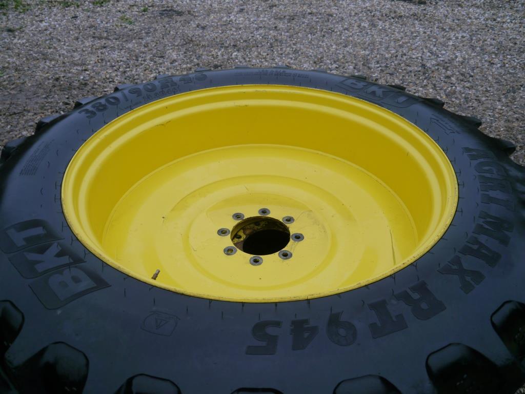 Used John Deere Row Crop Wheels and Tyres