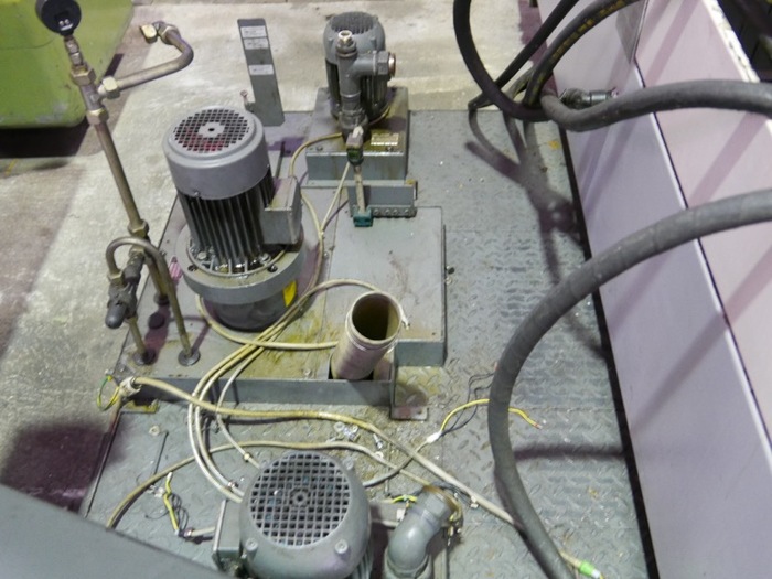 Gebraucht CNC Bearbeitungszentrum Chiron FZ 18 W