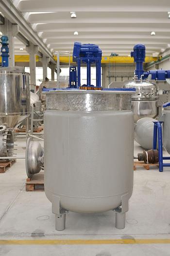 Used 1350 Liters reactor / mixer