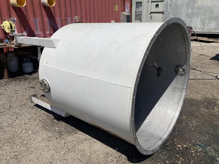 Used Used approximately 700 gallon stainless steel vertical tank