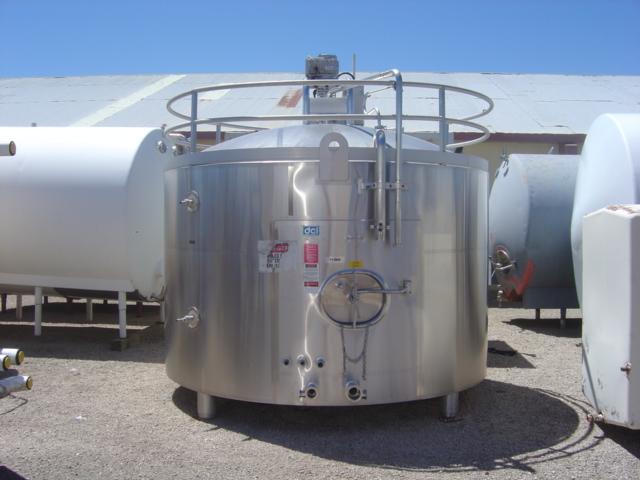 Usado 3000 GALLON PROCESSOR TANK. DCI MODEL DR8 SERIAL C97-D5209-B