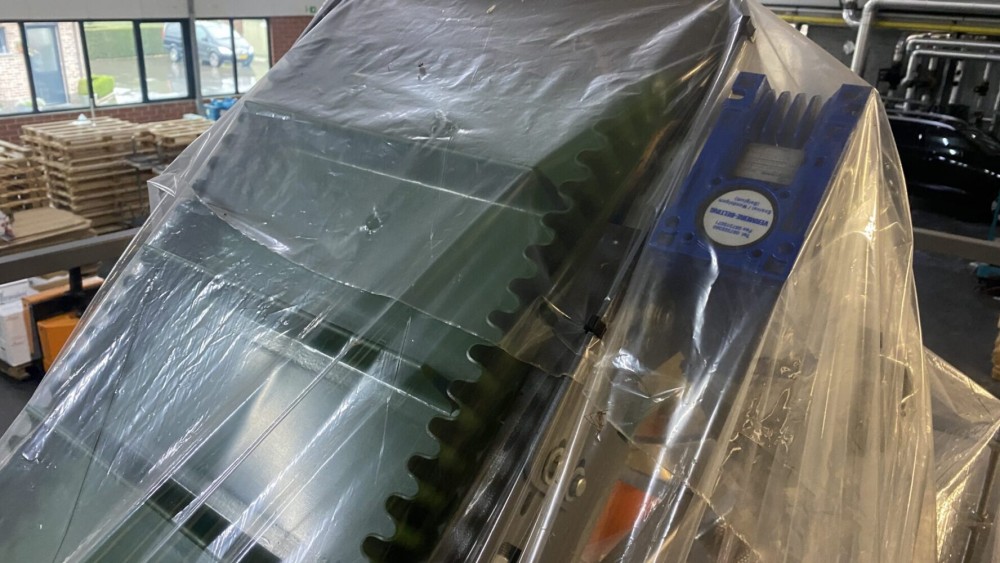 Used Full Jasa ishida weighing shaker line