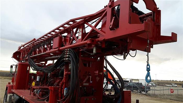 Used 1998 Ingersoll-Rand TH75E Drill Rig