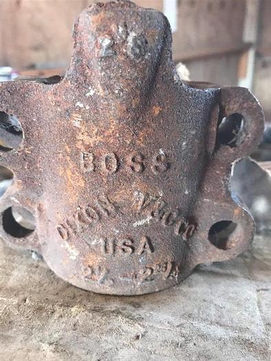 Used 2-1/2" Dixon Boss Hose Clamp - BU-34