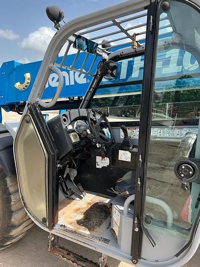Used 2011 GENIE GTH-1056 TELEHANDLER