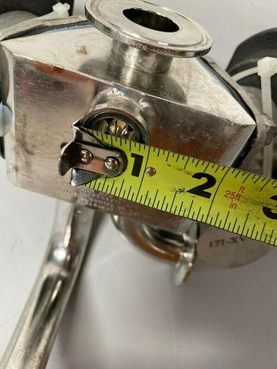 Used 2 ITT Pure-Flo A209 3-way Stainless Steel Valves w/ Monitor 1" & 3/4" Sanitary