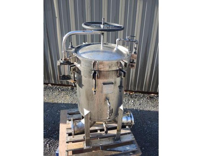 Used USED FILTER, "MULTI" BASKET TYPE, 6" INLET/OUTLET, STAINLESS STEEL