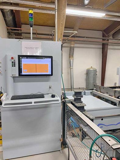 Used 2015 WEEKE CNC machine center Weeke PROFI BMG 211/45/15/AP