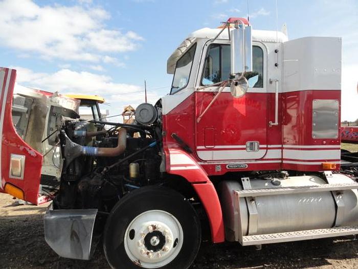 Used 1997 FREIGHTLINER fld112