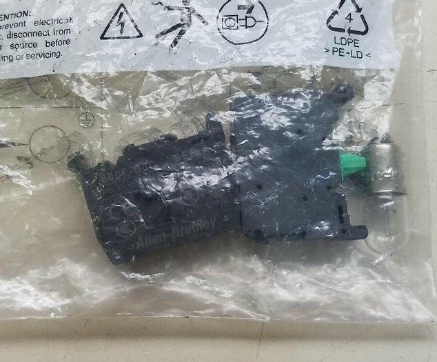 ALLEN BRADLEY 800F-MD3CX10 Series A