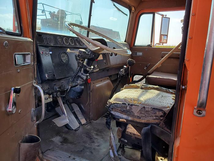 Used International Dump Truck w/ 20' Bed - Diesel