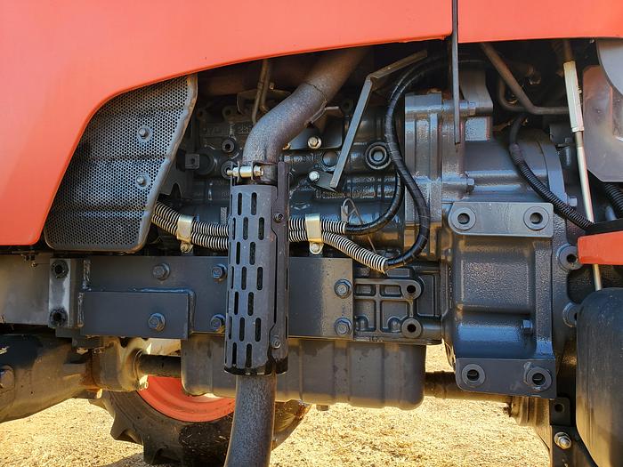 Used 2013 Kubota M7040D Tractor w/ 2400 hrs