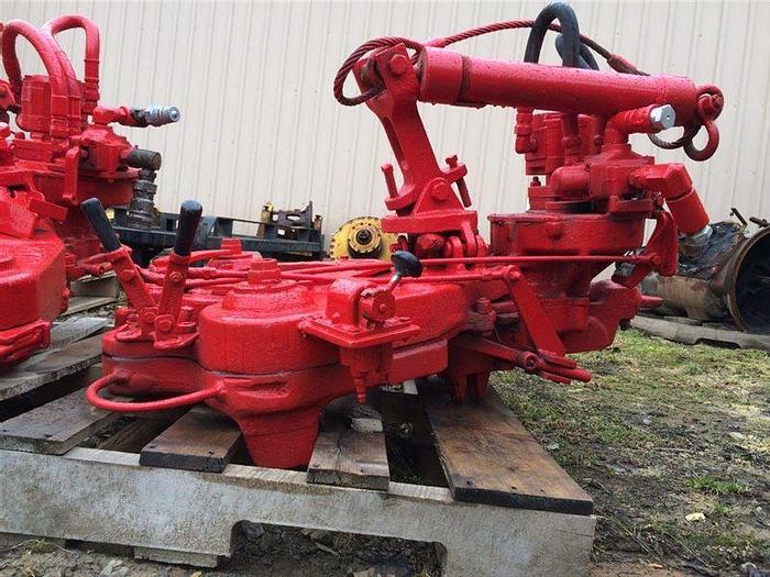 BJ BTS Hydraulic POWER TONGS - Sold