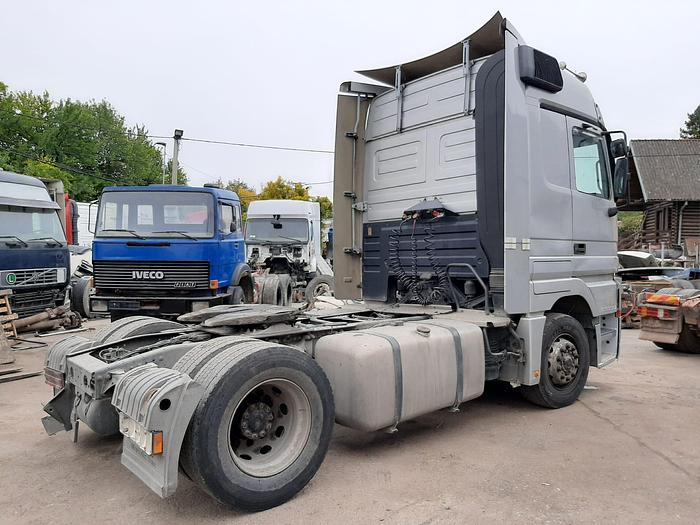 Gebruikt 2002 MERCEDES BENZ ACTROS 1846