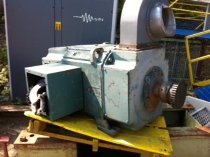 Used 2005 300 HP Carriage Drive