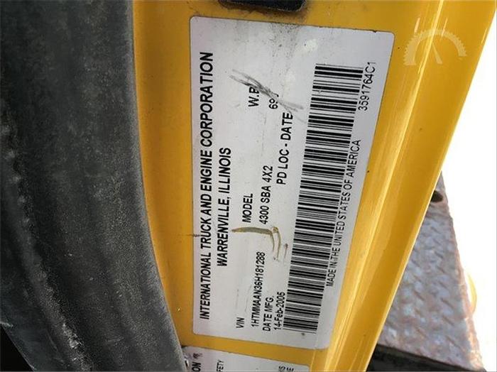 Used 2005 Smeal 10T Pump Hoist Rig