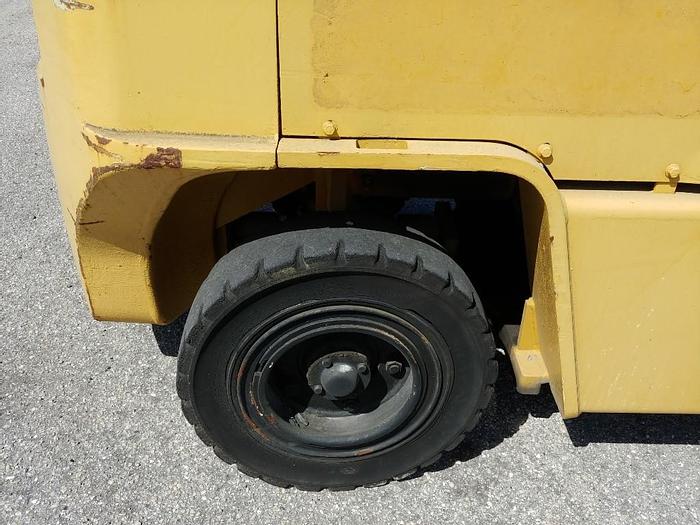 Used Clark C500-Y100 9,175 Lb 139" Fork Height Forklift - 16660