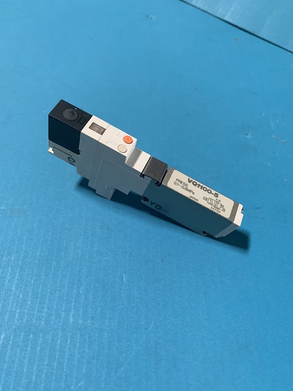 Used SMC Solenoid Valve VQ1100-5