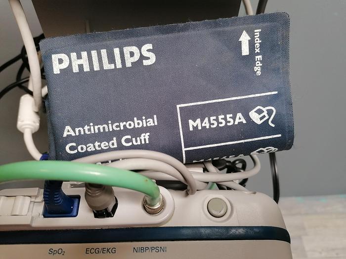 Gebraucht Welch Allyn Probaq LT Patientenmonitor auf Trolley mit Zubehöre
