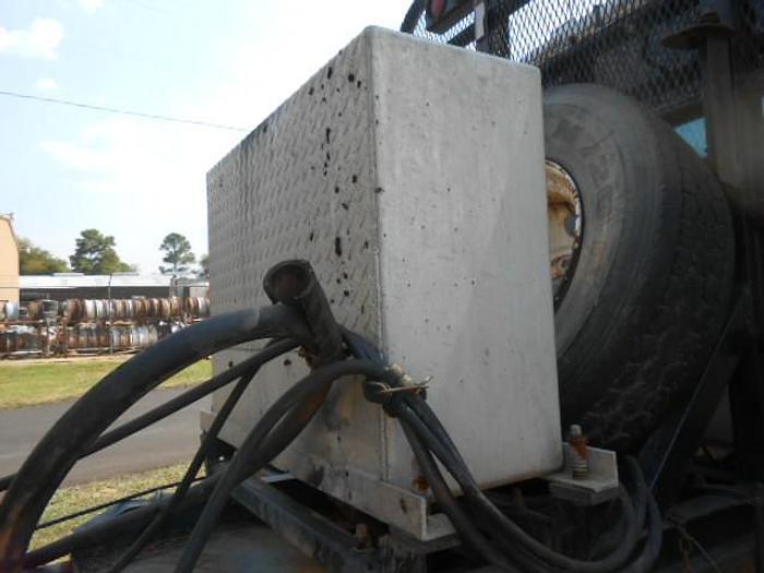 Used 1992 Mack RD690S