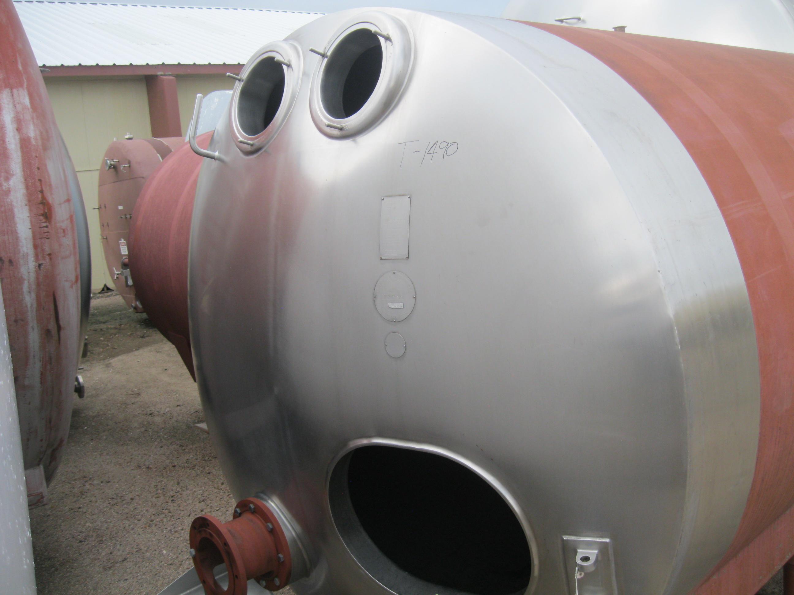 Usado 1500 GALLON STORAGE TANK