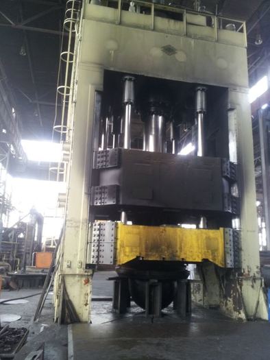 1977 Hydraulik press 1600TF Germany