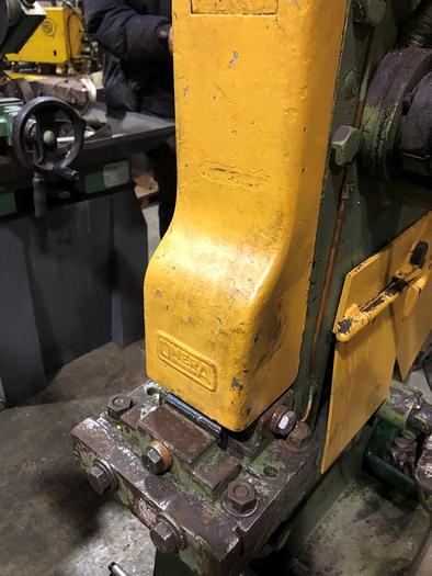 Usato PUNZONATRICE N° 10 OMERA OMM 10