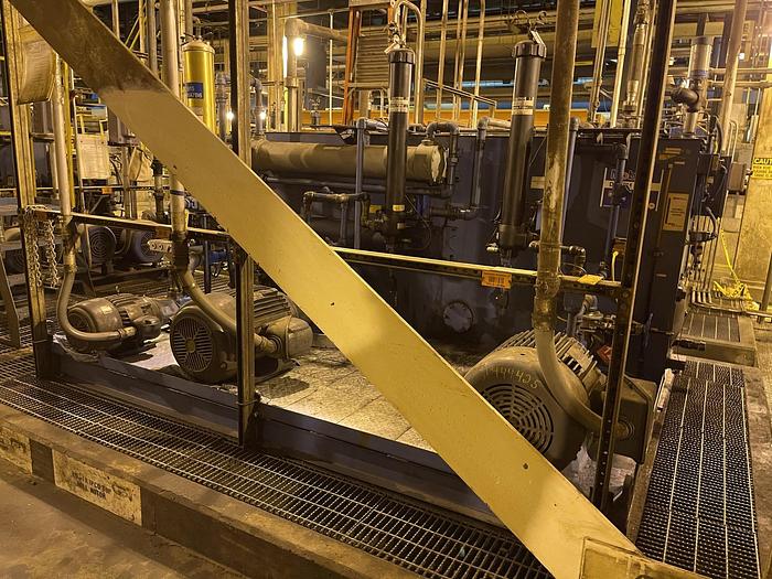 Used MOBIL HYDRAULIC OIL GEAR