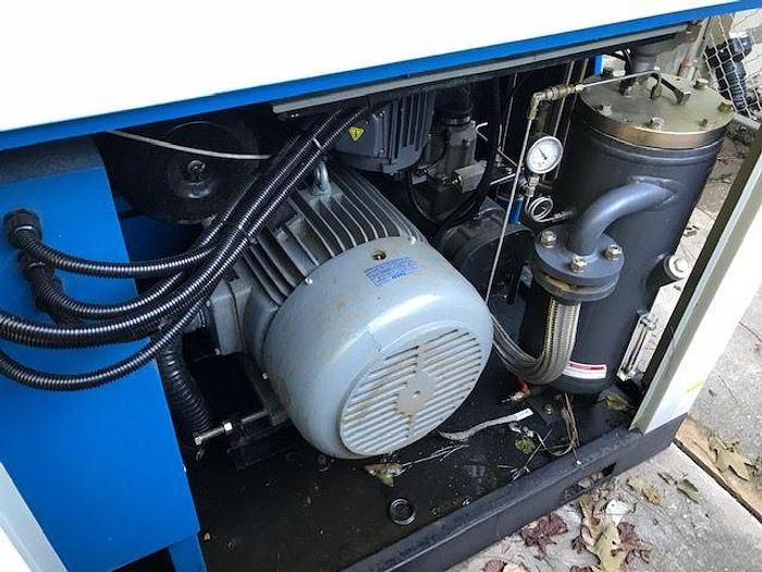 Used 4/12/2016 2016 40HP AIR COMPRESSOR
