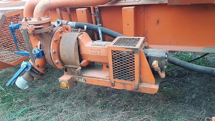 Used 2002 WELCAN 4 Axle Carrier Style Oilfield Pump / Kill Truck