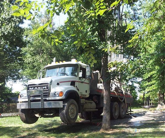 Used 2005 Midway 1000 Drill Rig