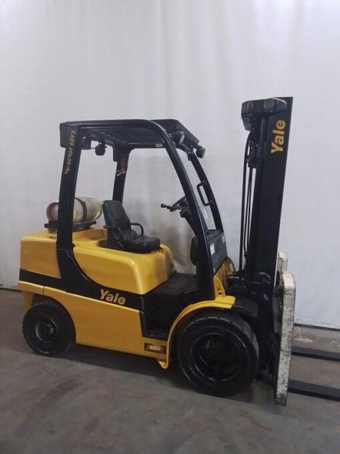 Used 2015 Yale GP060VX Pneumatic Triple Mast w/ Side Shifter