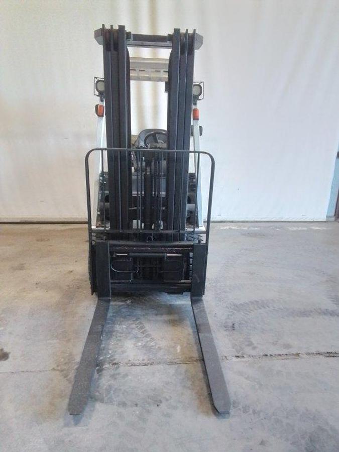 Used 2018 UniCarriers MP1F1A20LV Triple Mast w/ Side Shifter