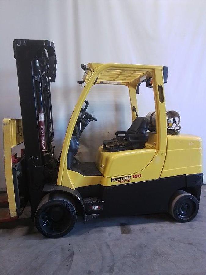 Used 2017 Hyster S100FT Big Cushion Triple Mast w/ Side Shifter