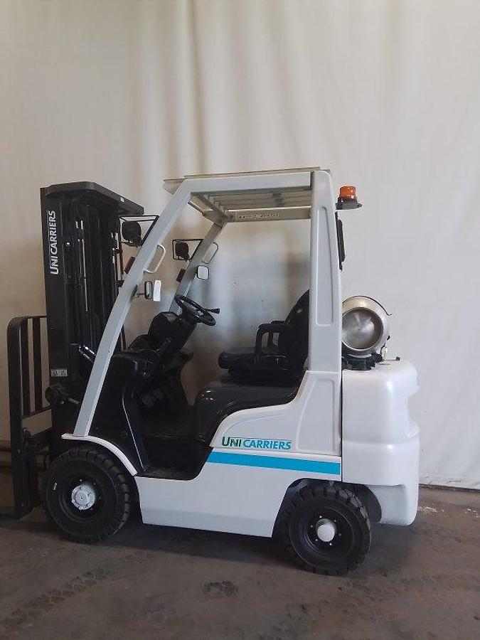 Used 2018 UniCarriers MP1F1A20LV Triple Mast w/ Side Shifter