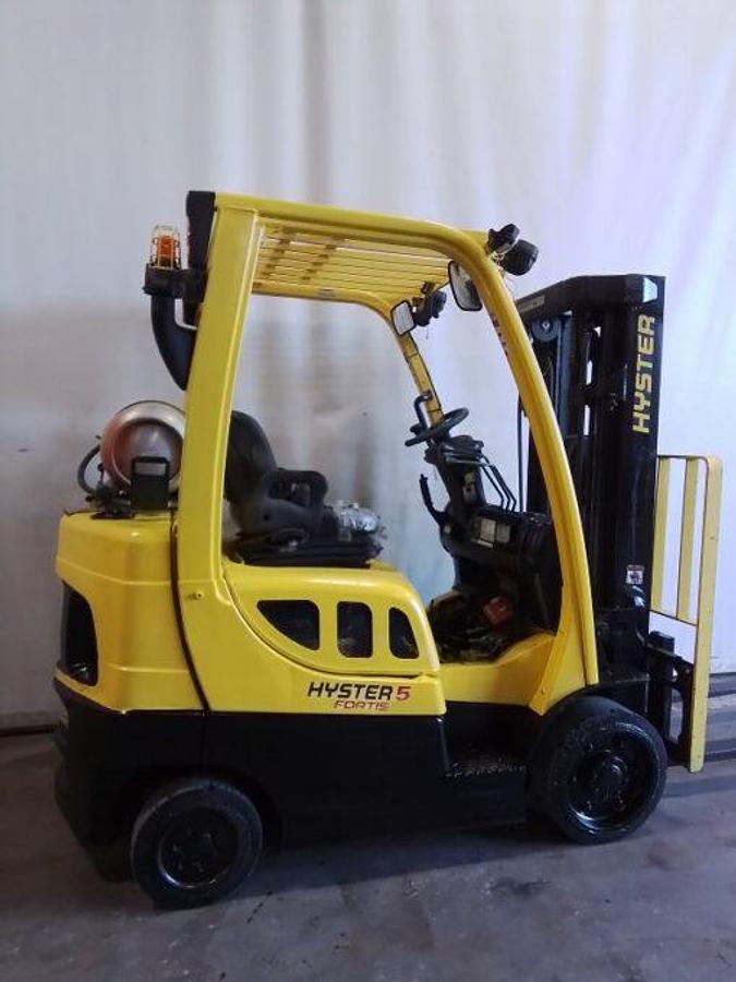 Used 2015 Hyster S50FT Cushion Triple Mast w/ Side Shifter
