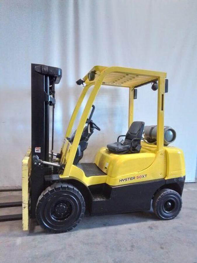 Used 2019 Hyster H50XT Pneumatic Triple Mast
