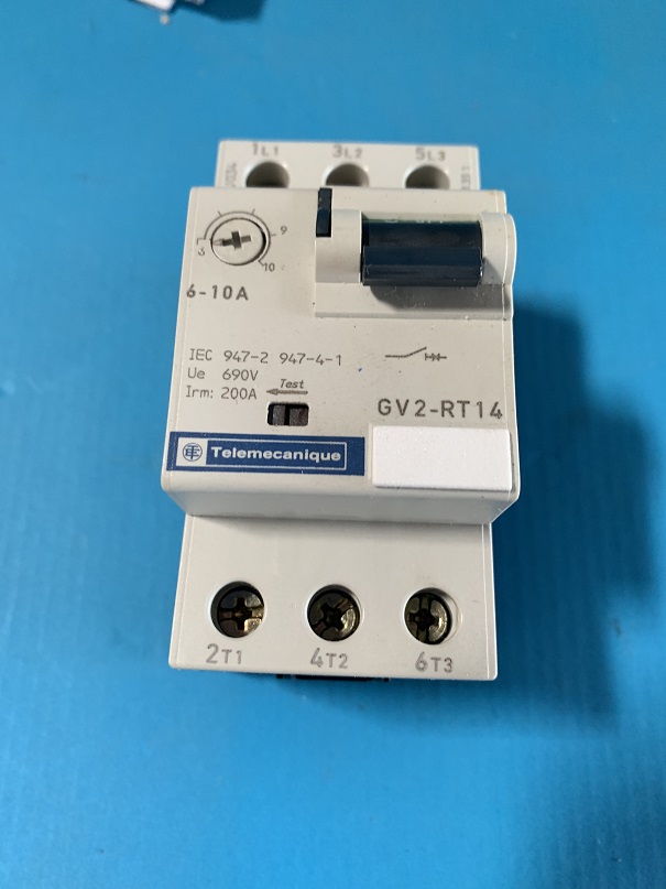 Used Telemecanique Motor Circuit Breaker GV2-RT14