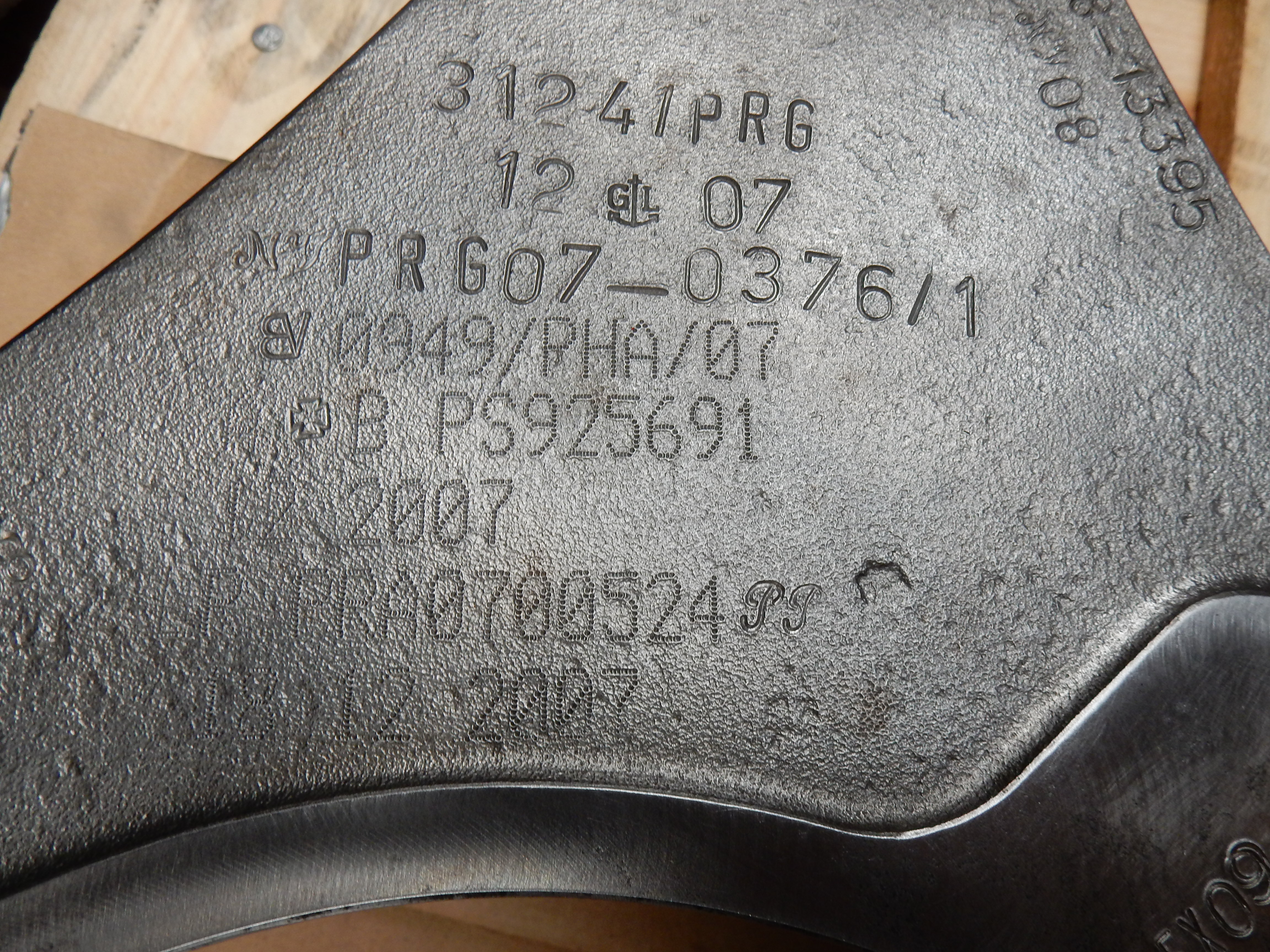 Used 2008 CONNECTING ROD MAK 12M453