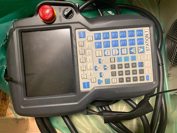 Used 2007 FANUC LR MATE 200iC