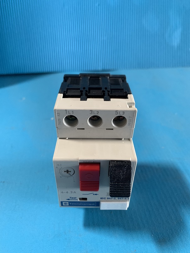 Used Telemecanique Motor Circuit Breaker GV2-M10