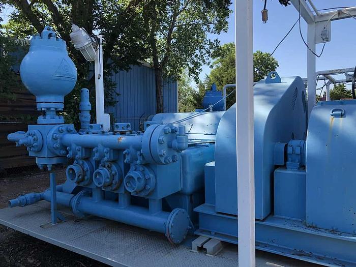 Used PZ-9 Gardner Denver 1000 HP Mud Pump powered by D-398B CAT Power Unit