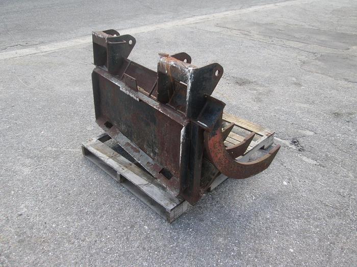 Used Skid Steer/Tractor Quick Attach Root Rake